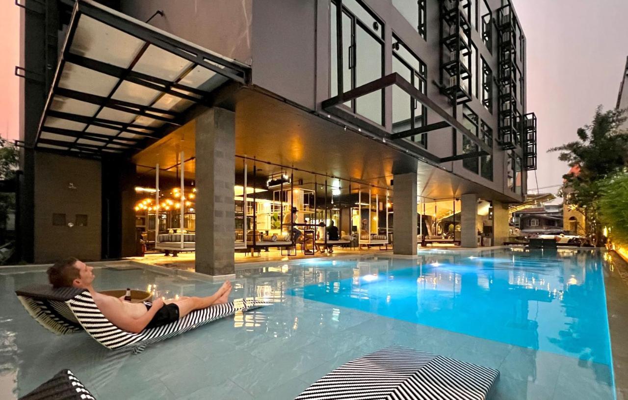 Hotel Book Design 4*